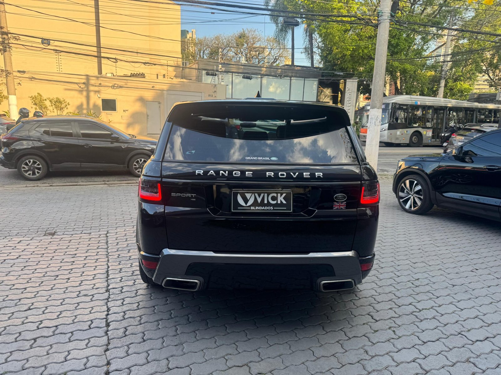 0b993dc3-ec74-42de-8880-e4894f24f871