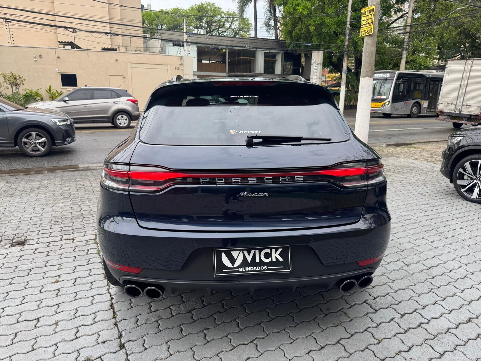 11979825-322e-4a7c-9eea-1d19c2e2e077