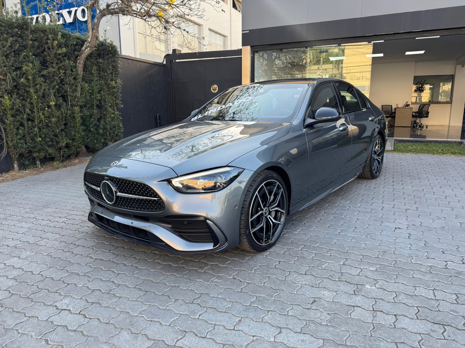 6fb8682f-69d3-4b53-9e52-61ff5f5c2297