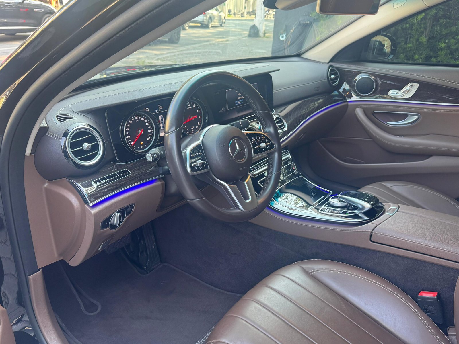 ae4bf63d-b20f-4f78-b7c1-f86cd0dacf6d