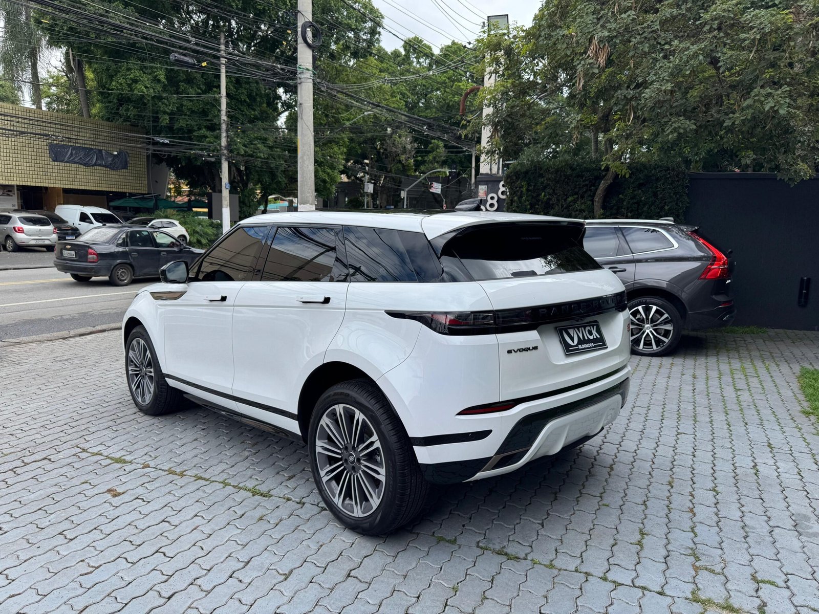 0fb51654-5a02-4279-a207-697a55d41a3a